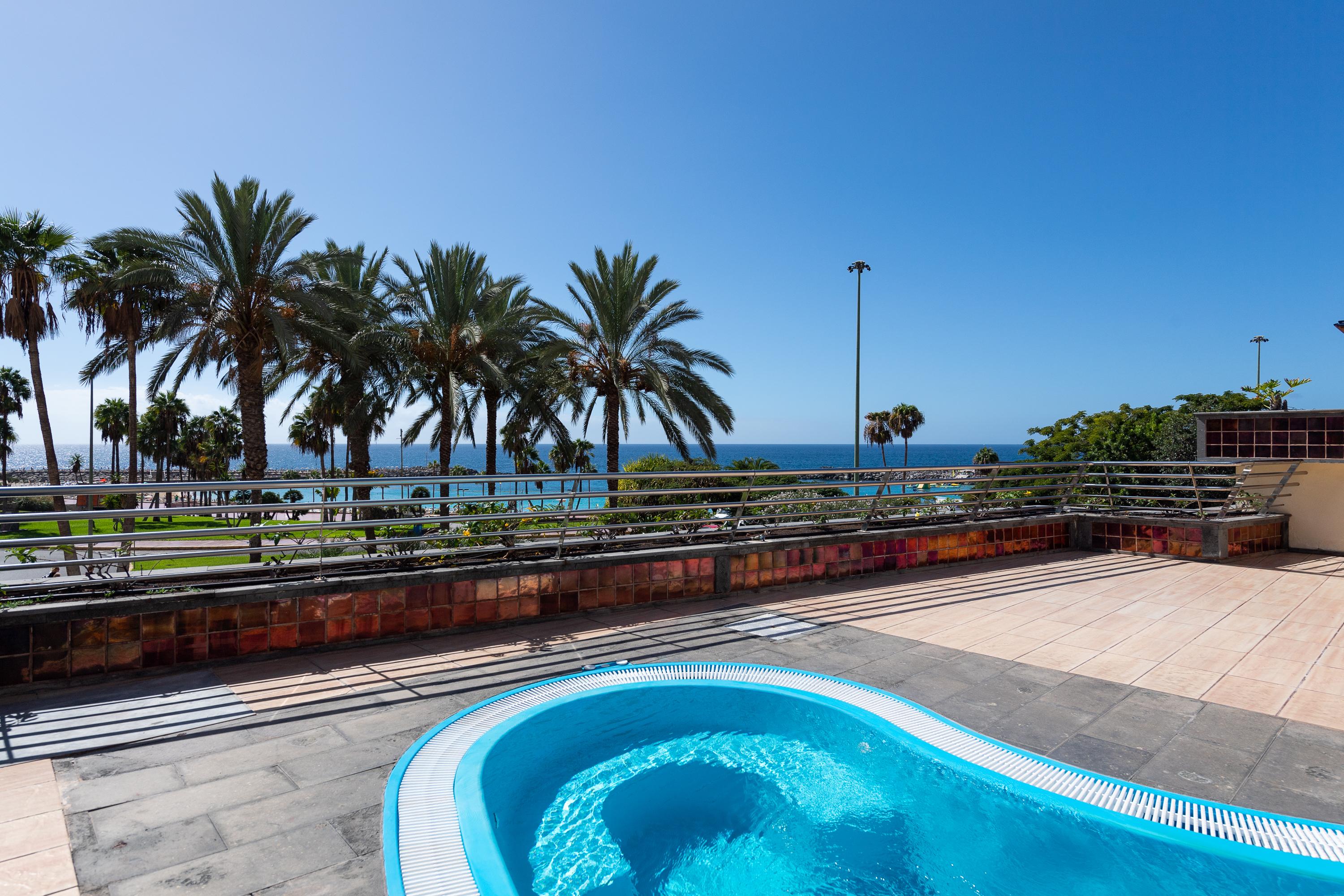 Holiday Club Playa Амадорес Екстериор снимка