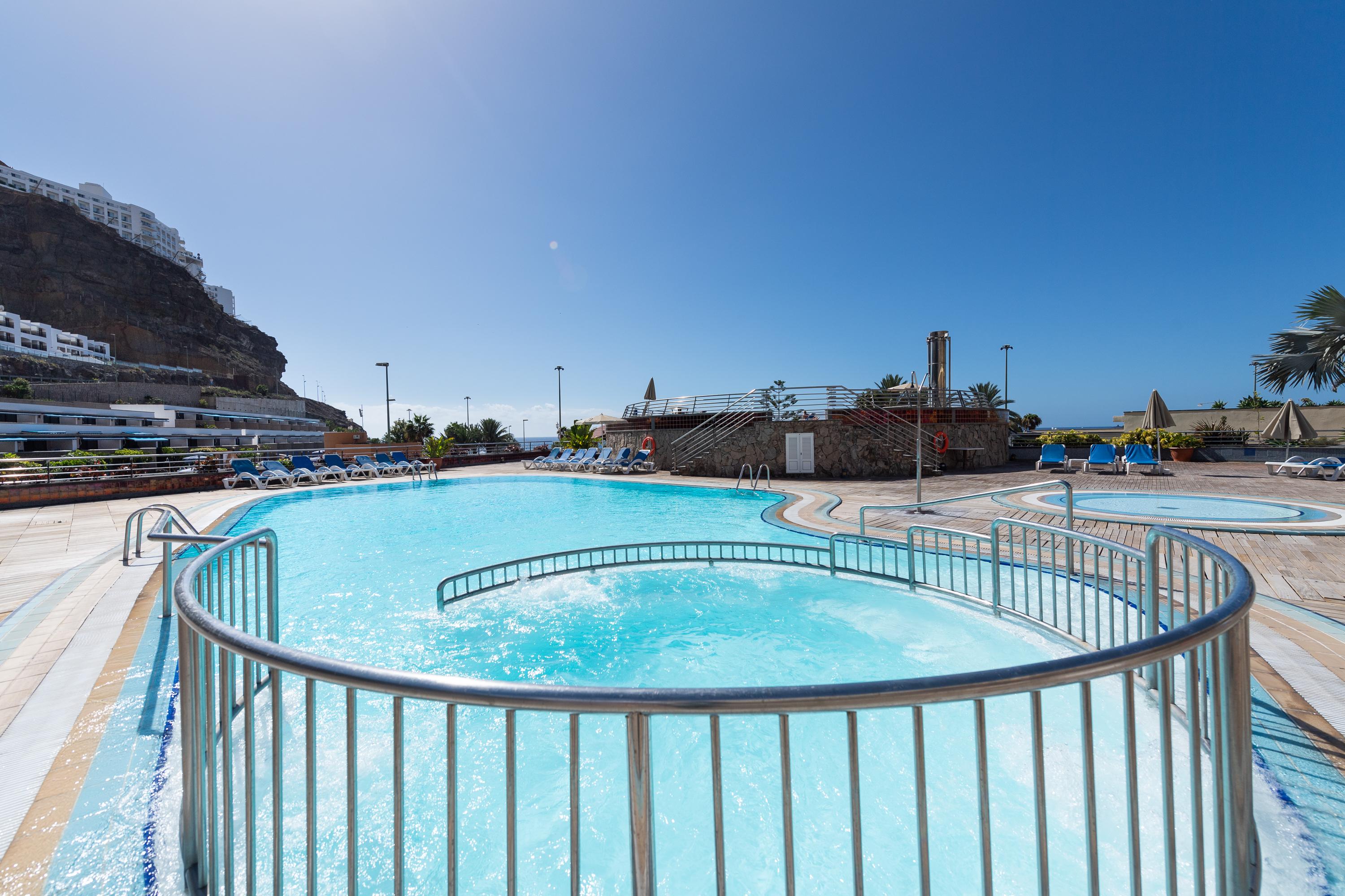 Holiday Club Playa Амадорес Екстериор снимка