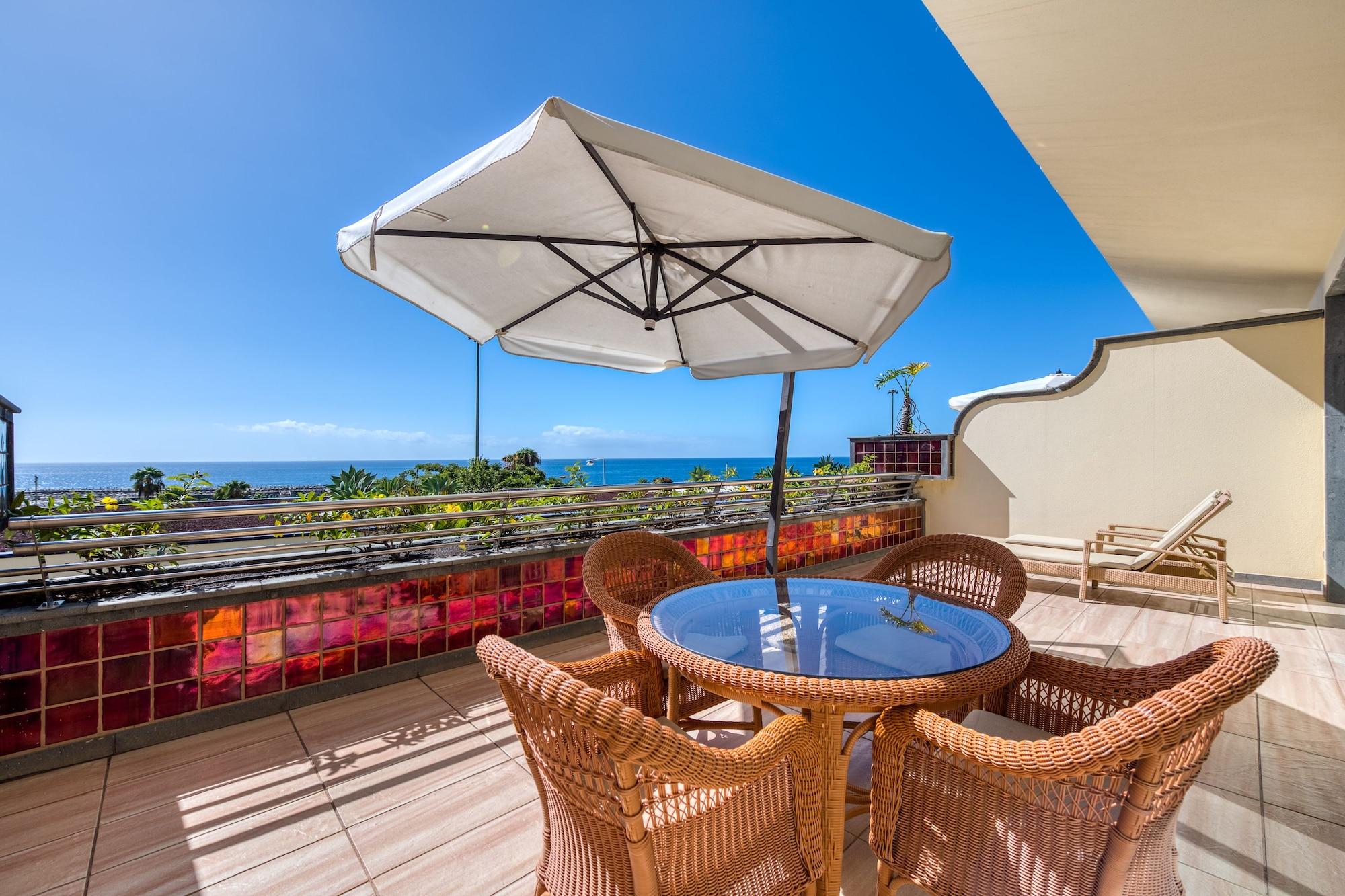 Holiday Club Playa Амадорес Екстериор снимка