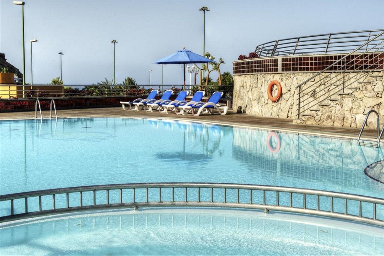 Holiday Club Playa Амадорес Екстериор снимка