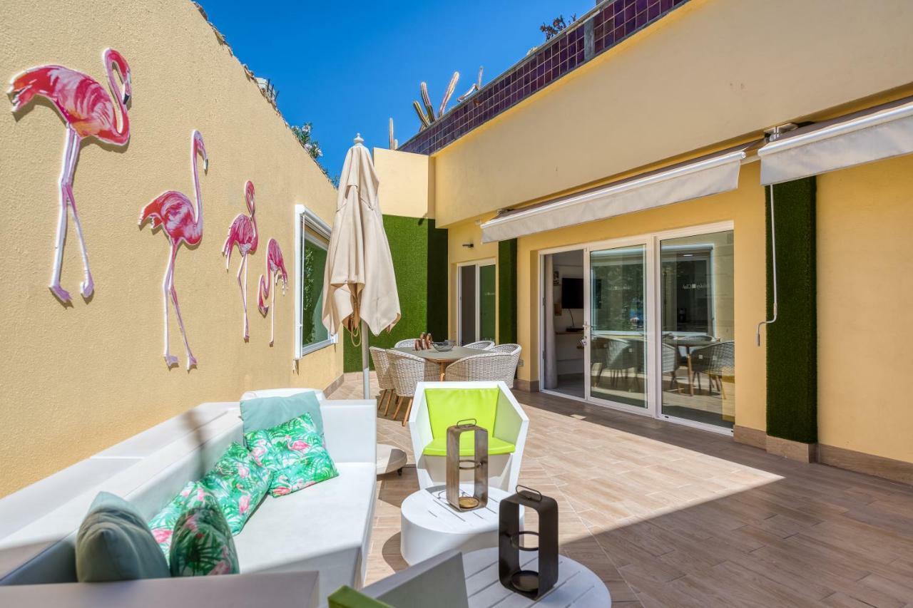 Holiday Club Playa Амадорес Екстериор снимка