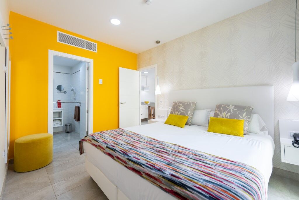 Holiday Club Playa Амадорес Екстериор снимка